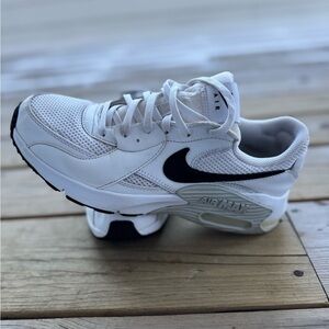 Nike Air Max Excee White and Black Athletic Shoes Men’s Size 8